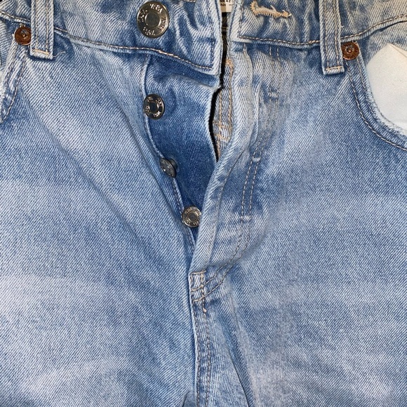 ZARA jeans | RIPPED STRAIGHT JEANS
LIGHT BLUE - REF. 4365/265 - Picture 7 of 10